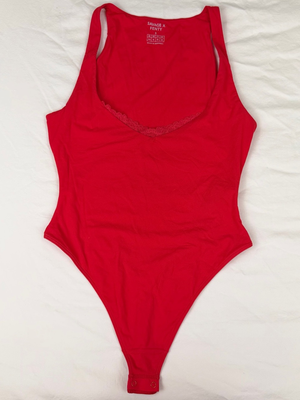 Savage X Fenty Red Scoop Neck Bodysuit Small Lace Neck Double Lined EUC